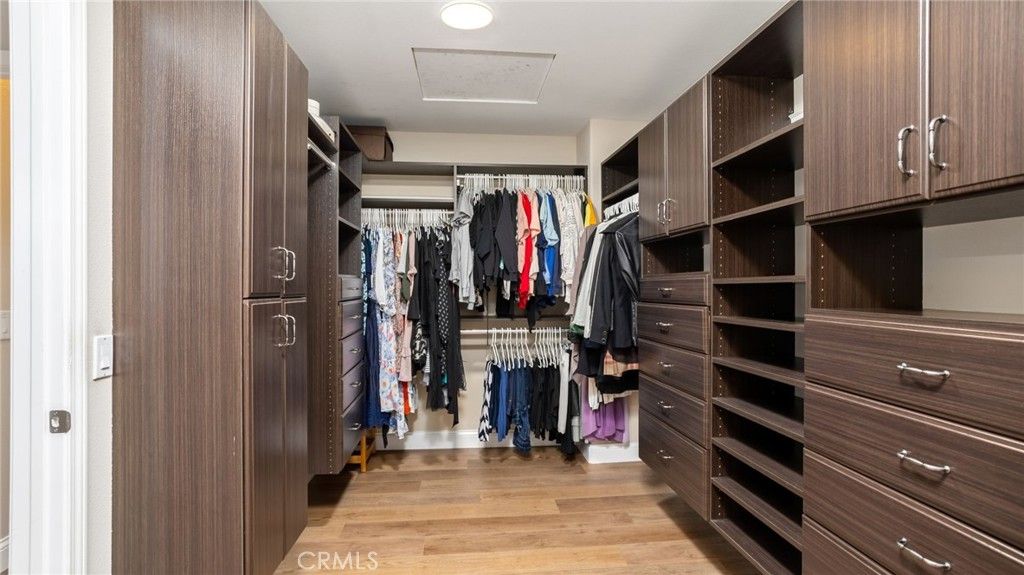 Interior, Recessed Lighting, Walk-in Closets, Wood Texture Flooring