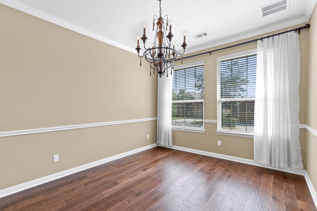 Chandelier, Empty room, Interior, Wood Texture Flooring