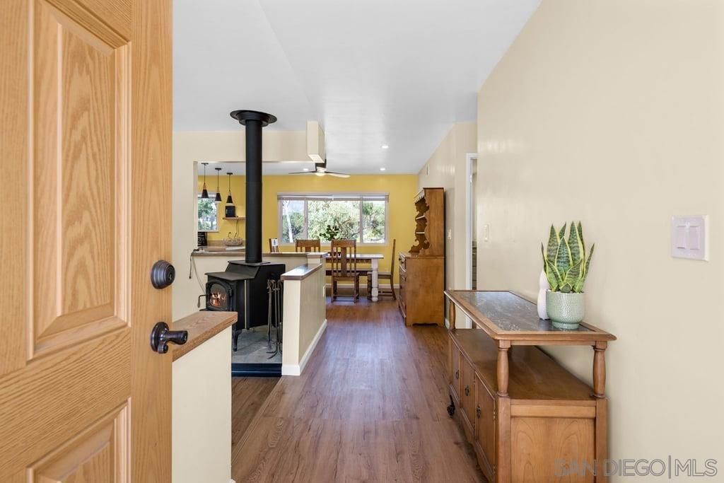 Dining room, Fireplace, Interior, Recessed Lighting, Wood Texture Flooring