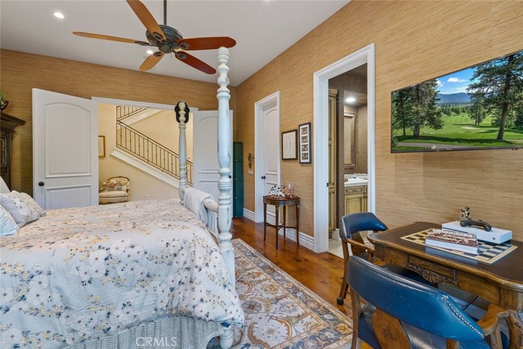 Bedroom, Home Office, Interior, Recessed Lighting, Wood Texture Flooring