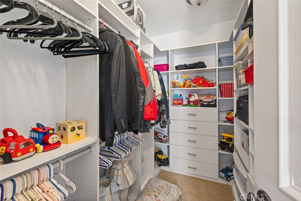 Interior, Walk-in Closets