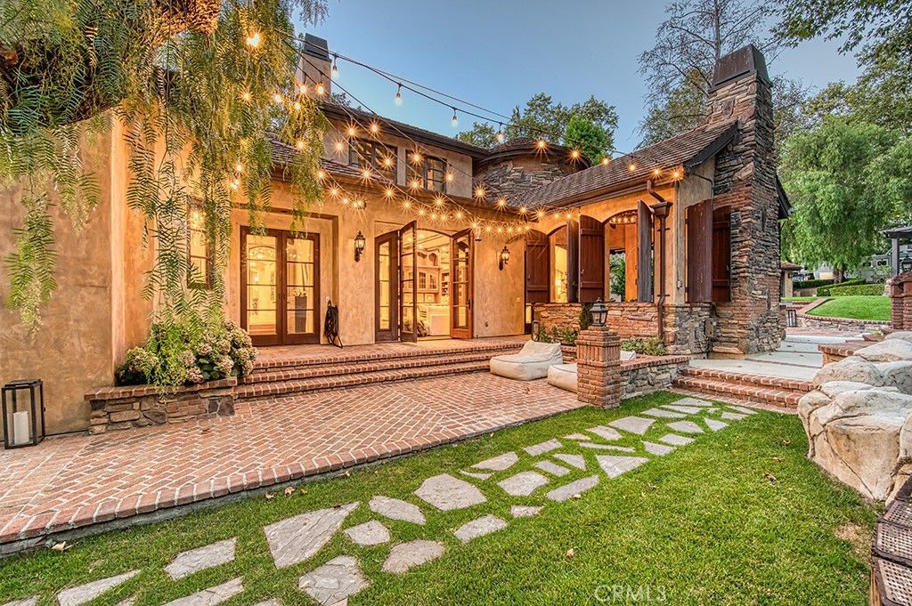 Backyard, Exterior, Facade, Mediterranean