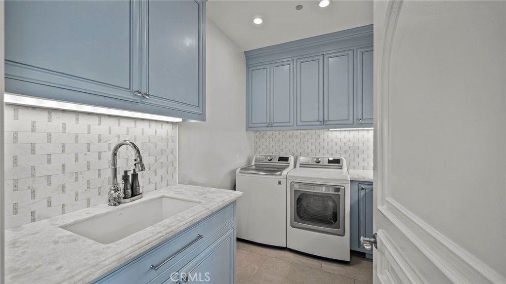 Interior, Recessed Lighting, Washer