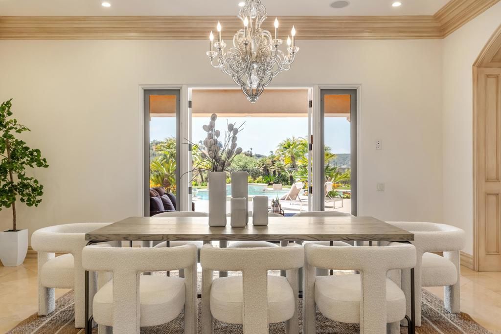 Chandelier, Dining room, Interior, Recessed Lighting