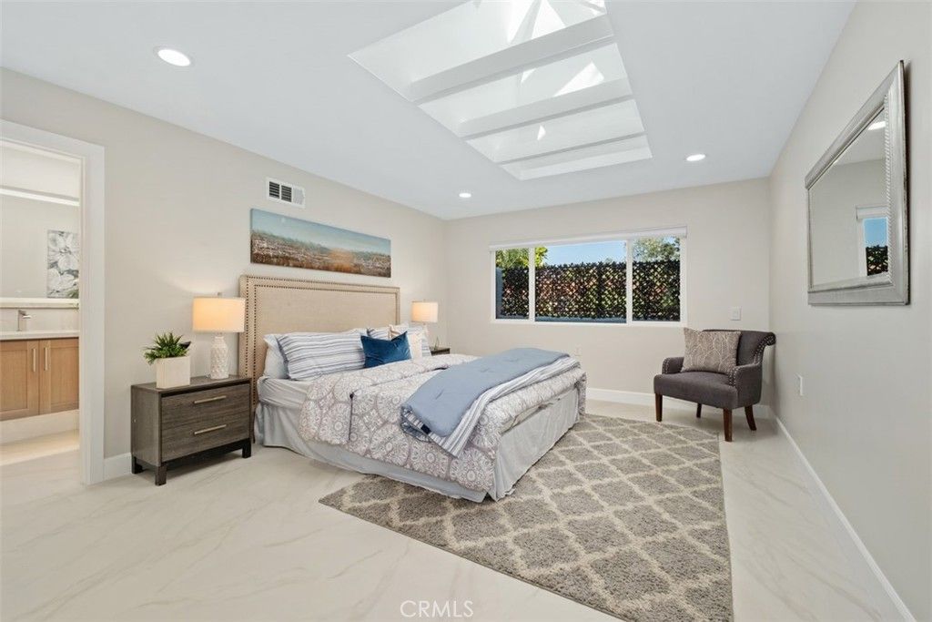 Bedroom, Interior, Marble, Recessed Lighting