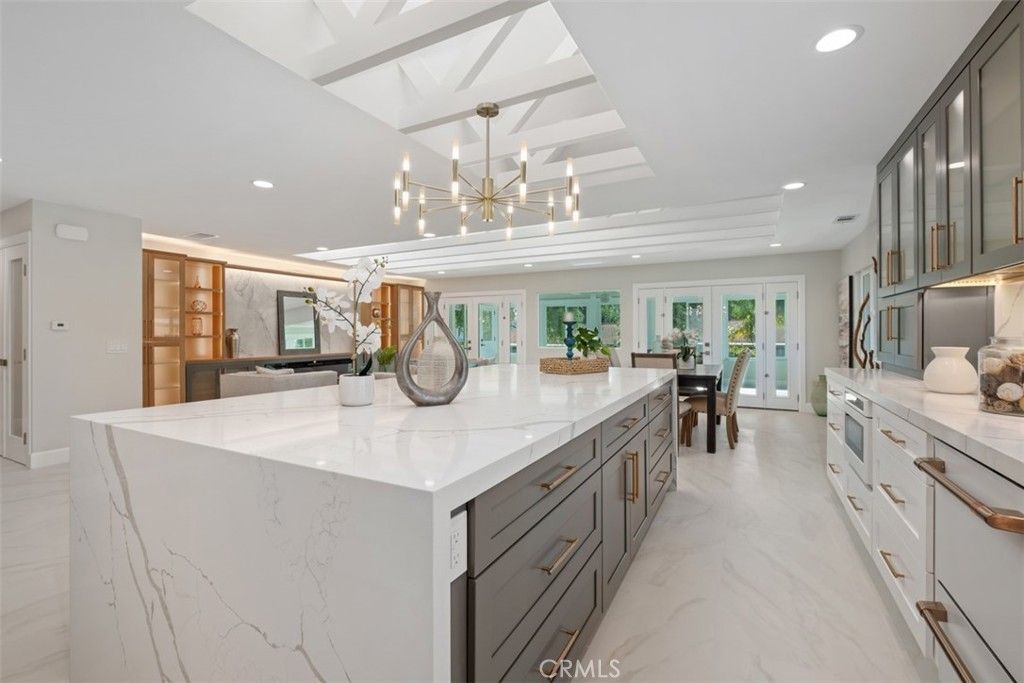Dining room, Interior, Kitchen, Marble, Pendant Lights, Recessed Lighting