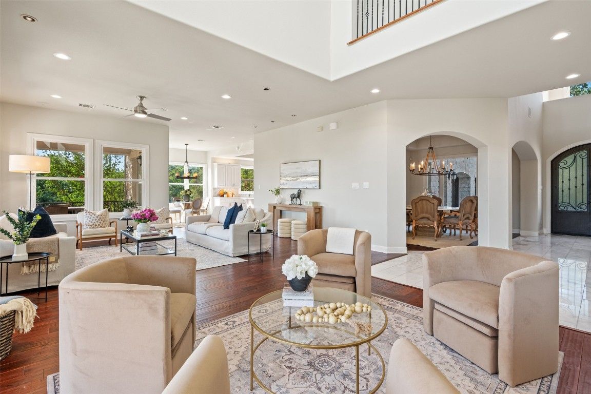 Chandelier, Dining room, Interior, Living room, Pendant Lights, Recessed Lighting, Wood Texture Flooring