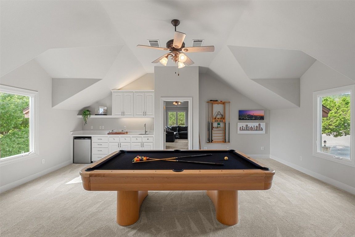 Billiard Table, Game Room, Interior