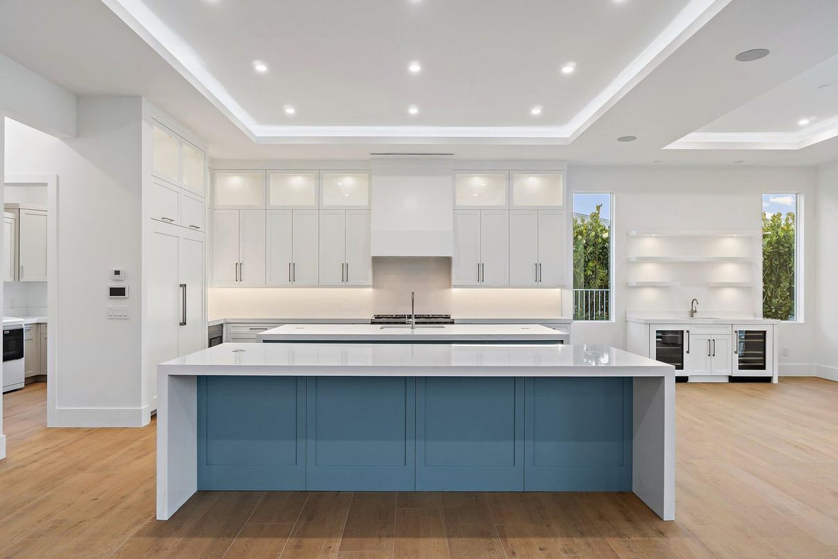 Interior, Kitchen, Recessed Lighting, Wood Texture Flooring