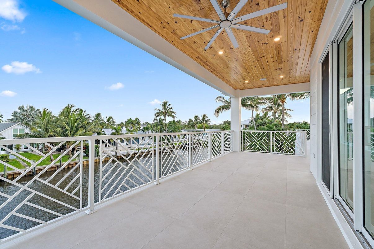 Exterior, Recessed Lighting