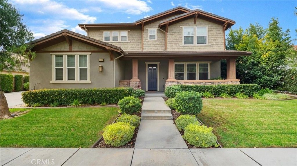 Exterior, Facade, American Craftsman
