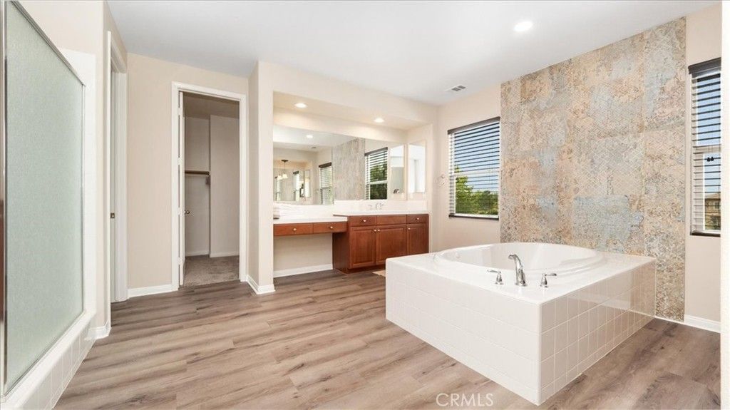 Bathroom, Interior, Recessed Lighting, Wood Texture Flooring