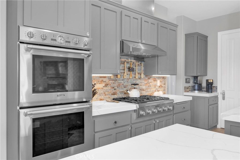 Interior, Kitchen, Stainless Steel Appliances