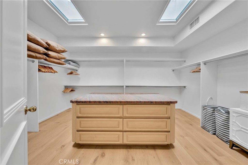 Interior, Recessed Lighting, Walk-in Closets, Wood Texture Flooring