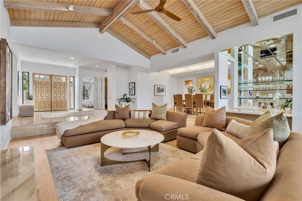 Dining room, Interior, Living room, Recessed Lighting, Wooden Beams, Wooden Ceilings