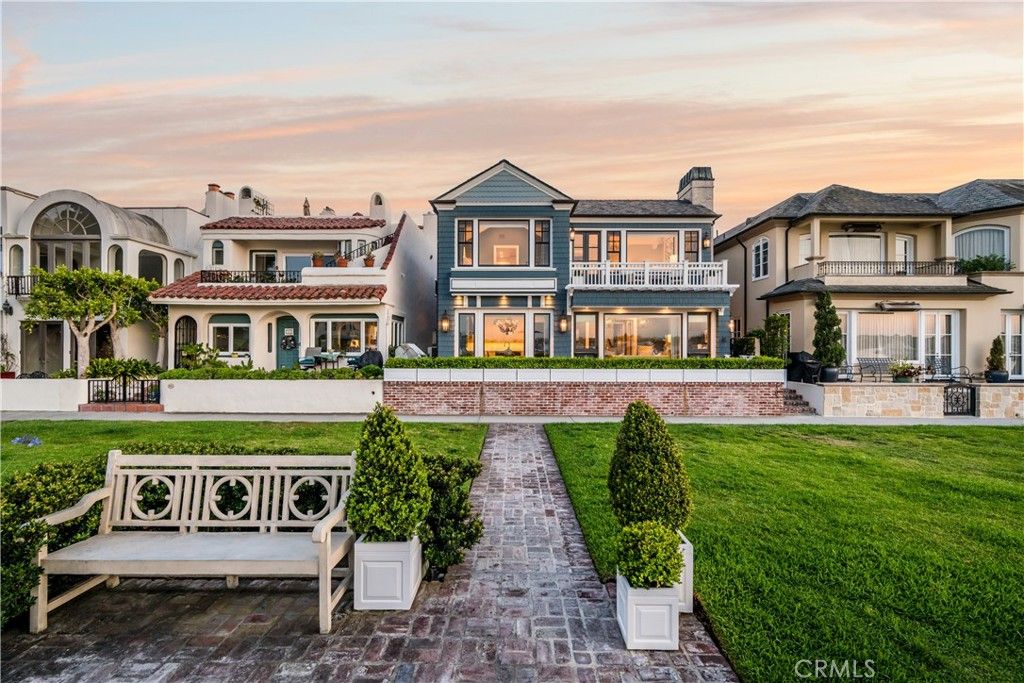 Backyard, Exterior, Facade, Mediterranean