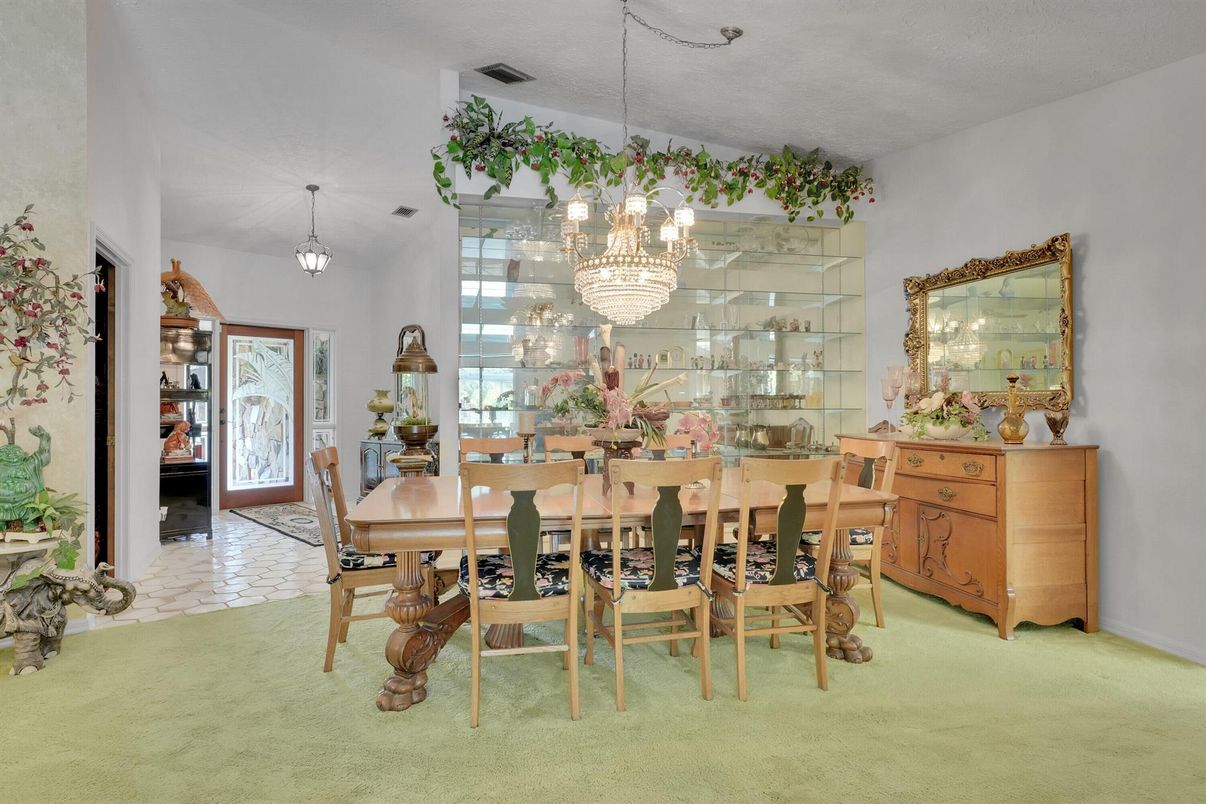 Chandelier, Dining room, Interior