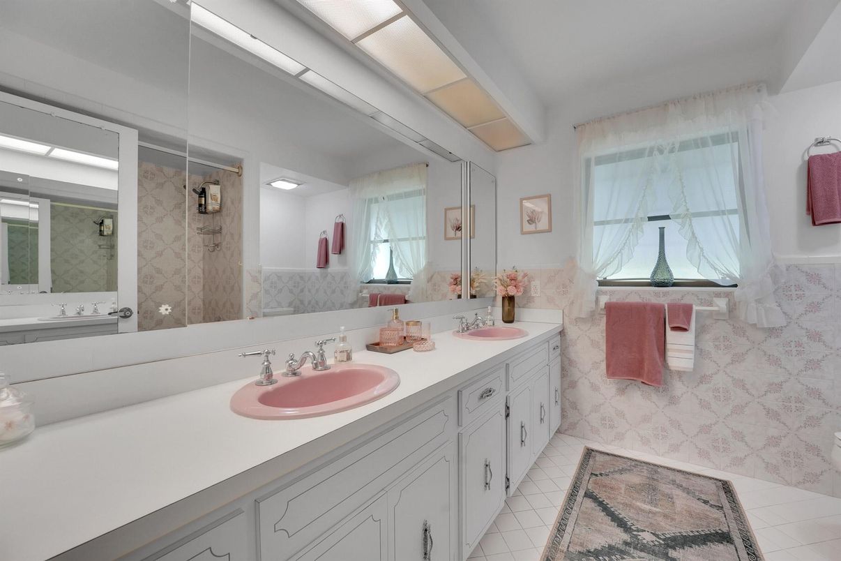 Bathroom, Dual Sink Vanities, Glass Shower, Interior
