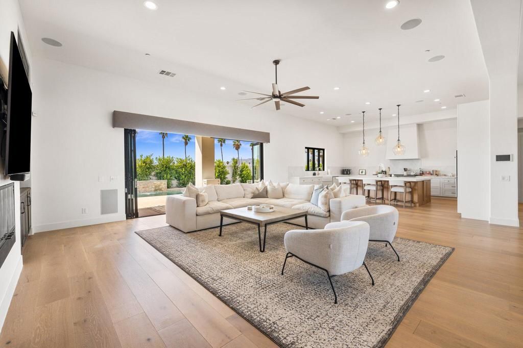 Interior, Kitchen, Living room, Pendant Lights, Recessed Lighting, Wood Texture Flooring