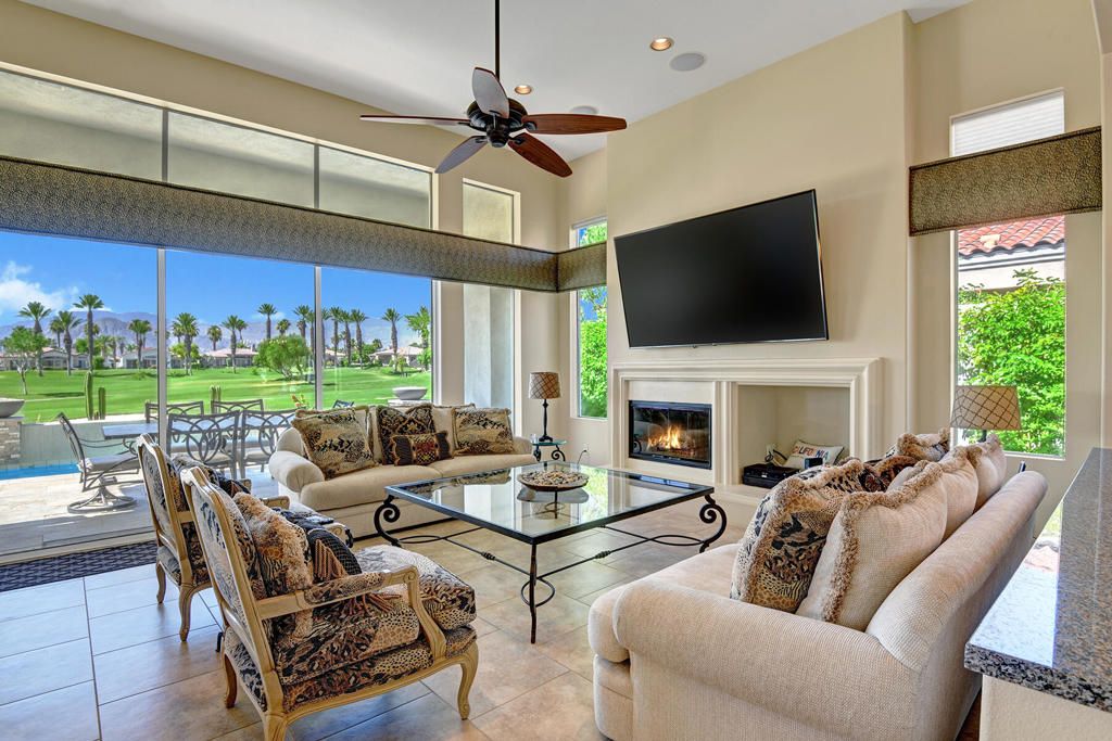 Fireplace, Interior, Living room, Recessed Lighting