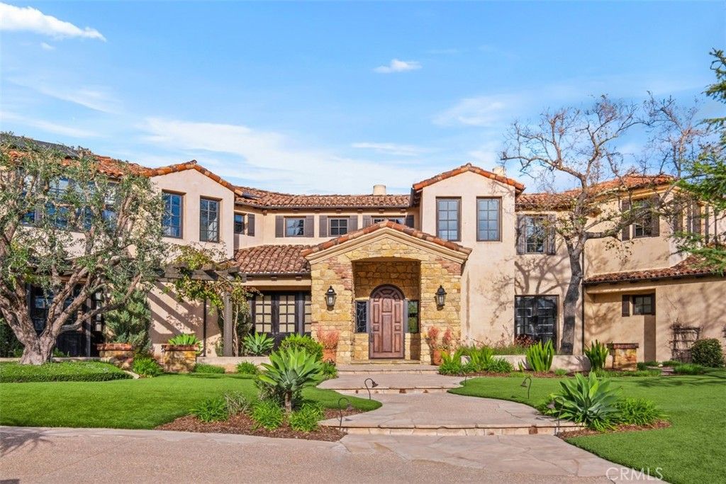 Backyard, Exterior, Facade, Mediterranean