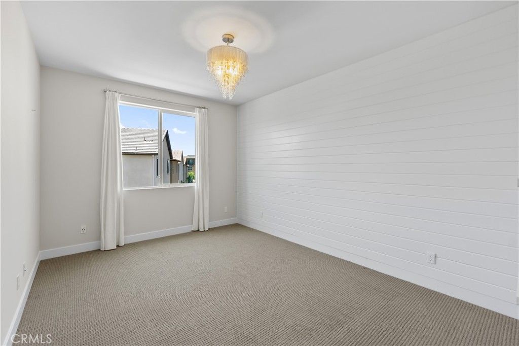 Chandelier, Empty room, Interior