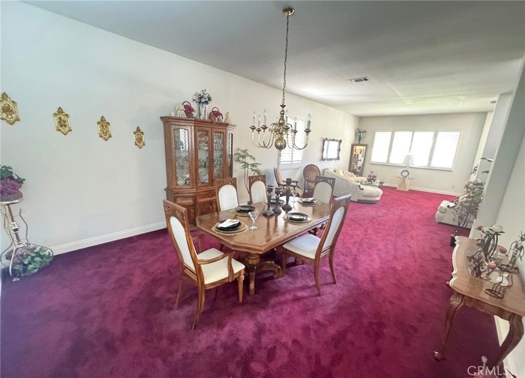 Chandelier, Dining room, Interior, Living room