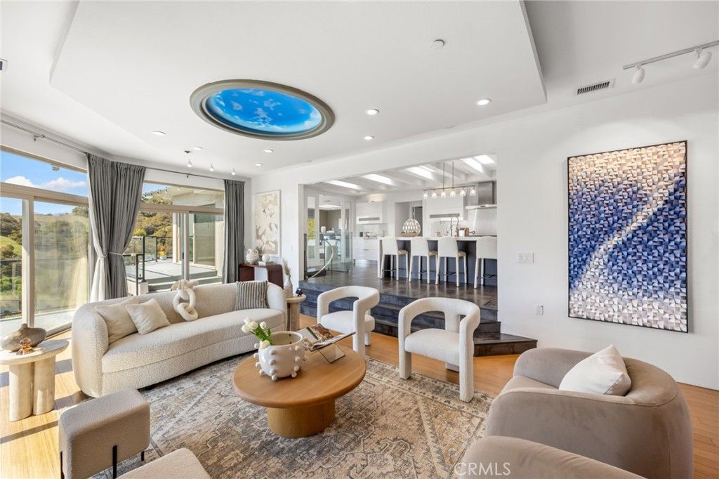 Interior, Kitchen, Living room, Pendant Lights, Recessed Lighting, Wood Texture Flooring