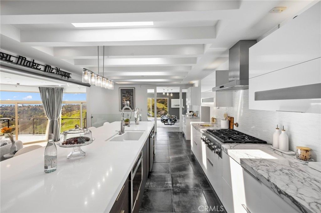 Chandelier, Interior, Kitchen, Pendant Lights, Water