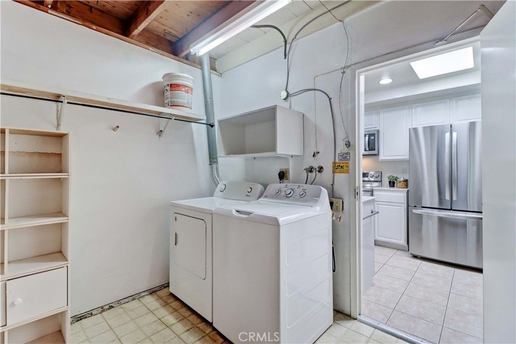 Interior, Recessed Lighting, Washer, Wooden Beams, Wooden Ceilings