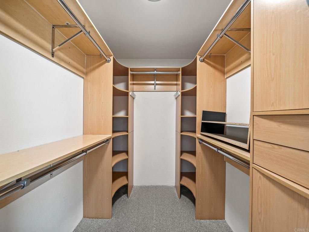 Interior, Walk-in Closets