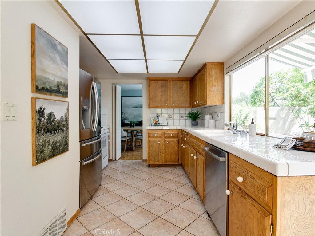 Interior, Kitchen, Tile Countertops