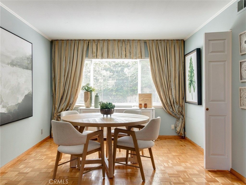 Dining room, Interior, Wood Texture Flooring