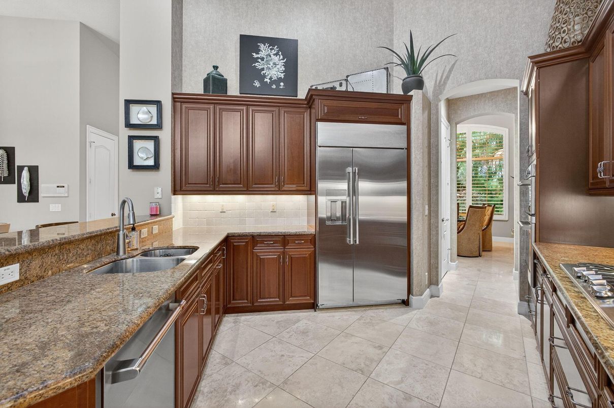 Interior, Kitchen, Stainless Steel Appliances