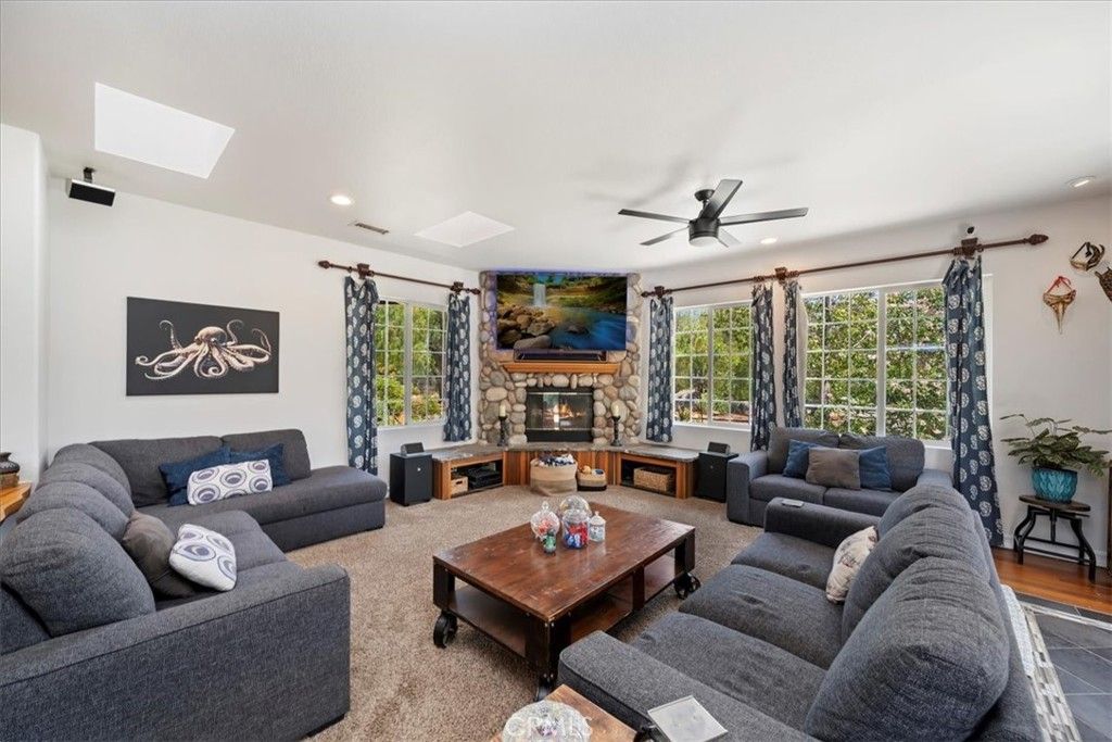 Fireplace, Interior, Living room, Recessed Lighting