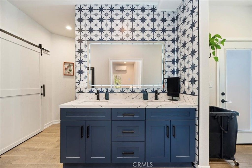 Bathroom, Interior, Recessed Lighting, Wood Texture Flooring