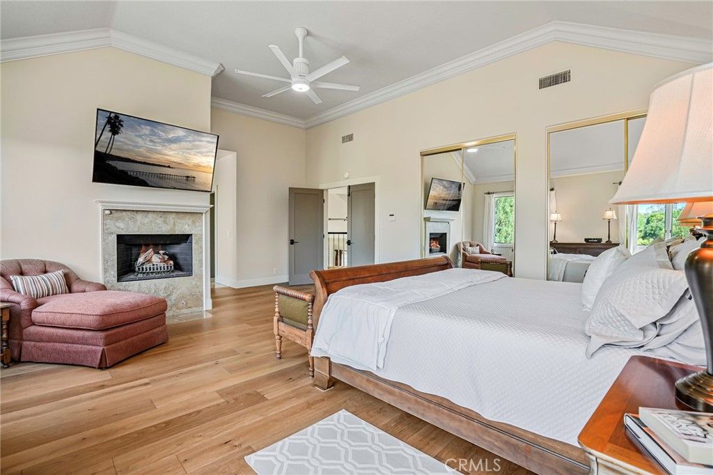 Bedroom, Fireplace, Interior, Wood Texture Flooring