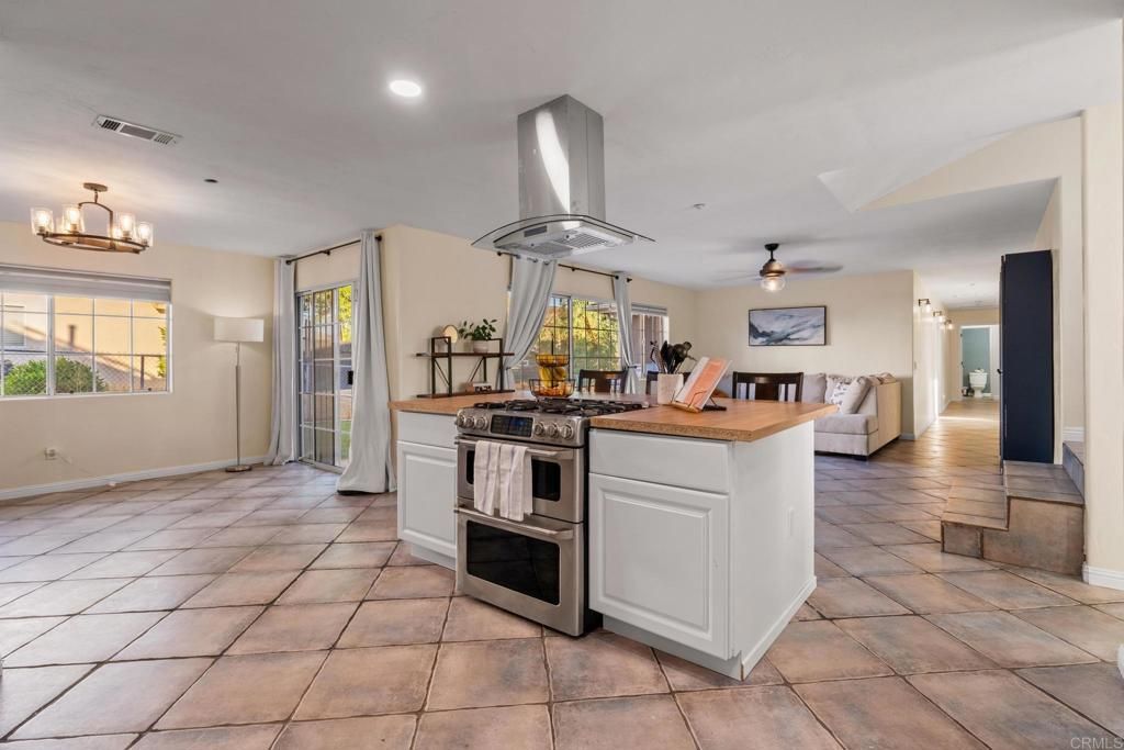 Chandelier, Interior, Kitchen, Recessed Lighting, Stainless Steel Appliances