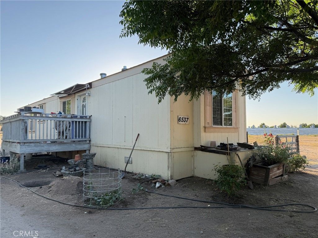 Exterior, Water