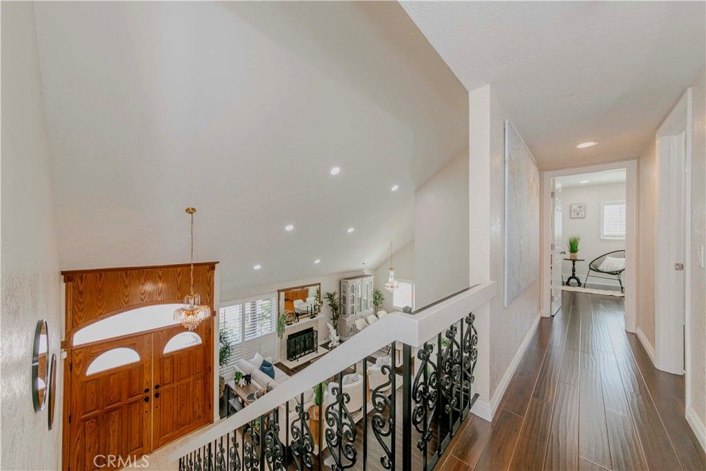 Chandelier, Fireplace, Interior, Recessed Lighting, Wood Texture Flooring
