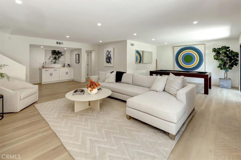 Game Room, Interior, Living room, Recessed Lighting, Wood Texture Flooring
