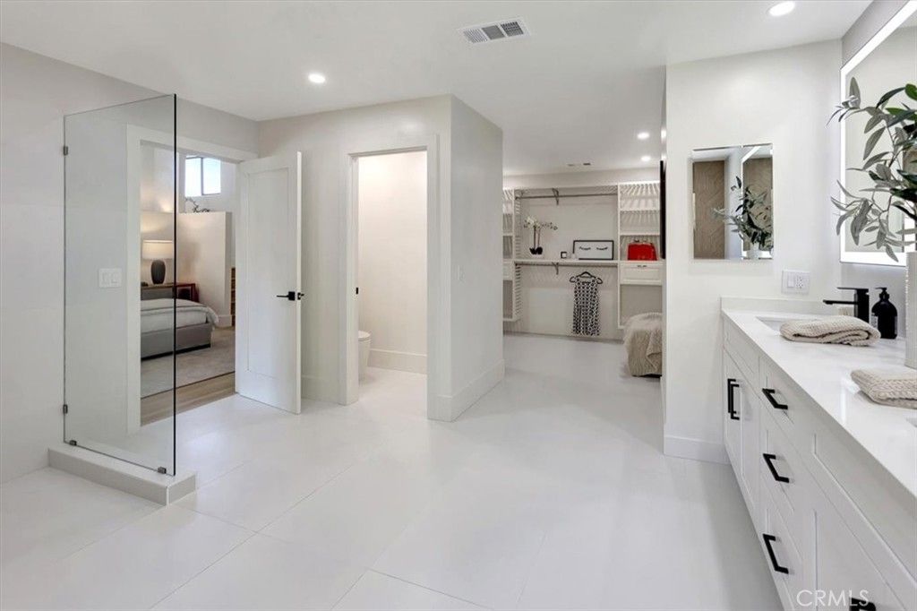 Bathroom, Dual Sink Vanities, Glass Shower, Interior, Recessed Lighting