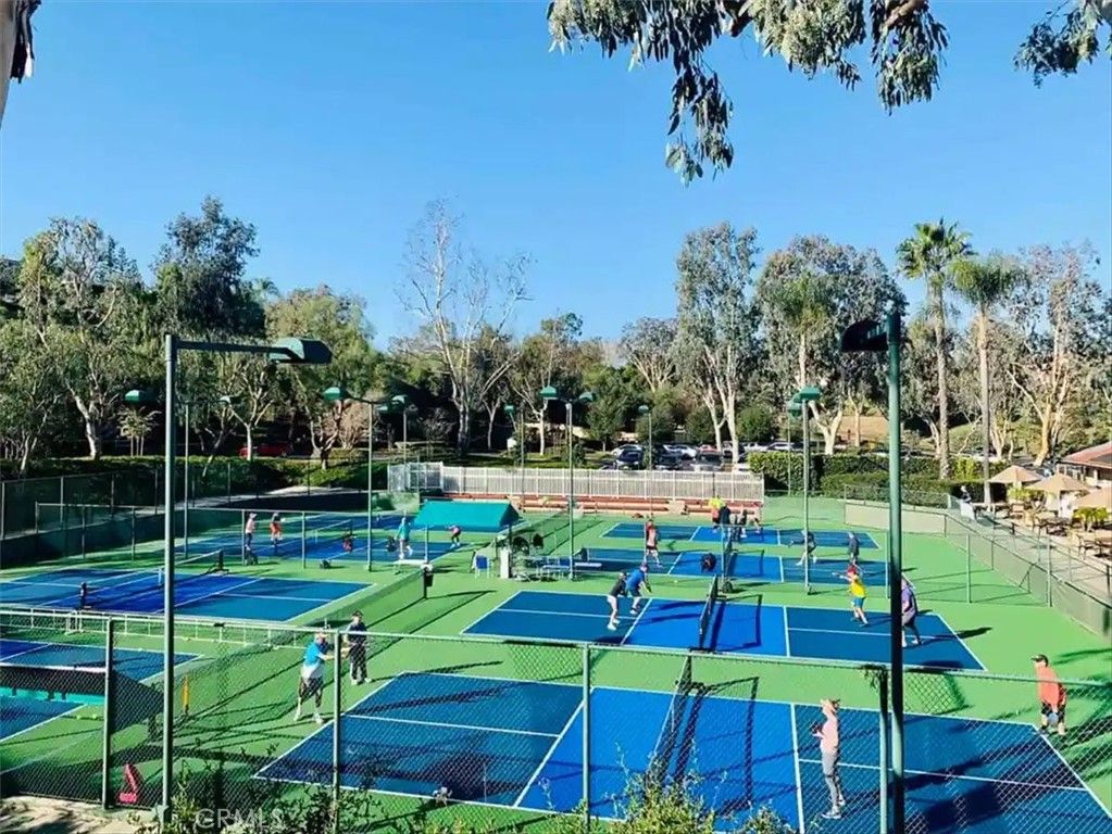 Exterior, Tennis Courts