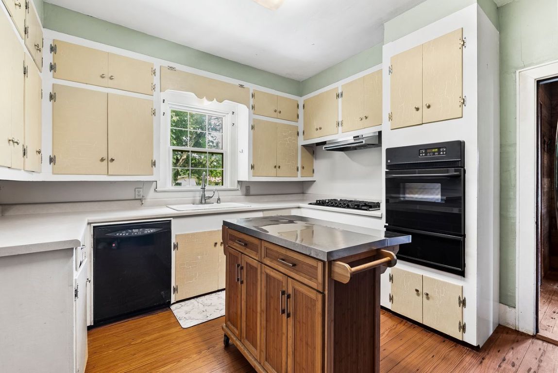 Interior, Kitchen, Wood Texture Flooring