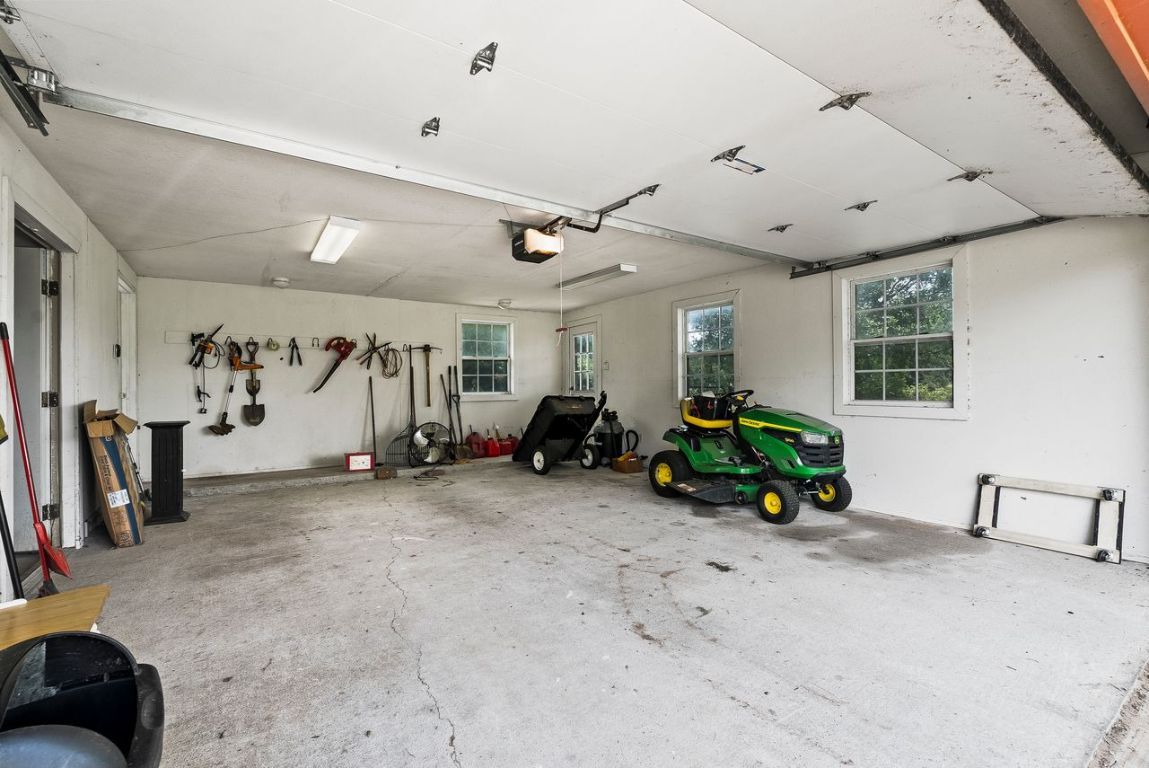 Fitness Equipment, Garage, Interior