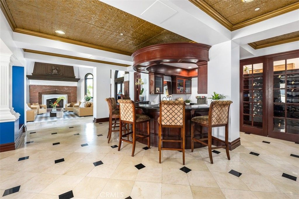 Fireplace, Interior, Recessed Lighting