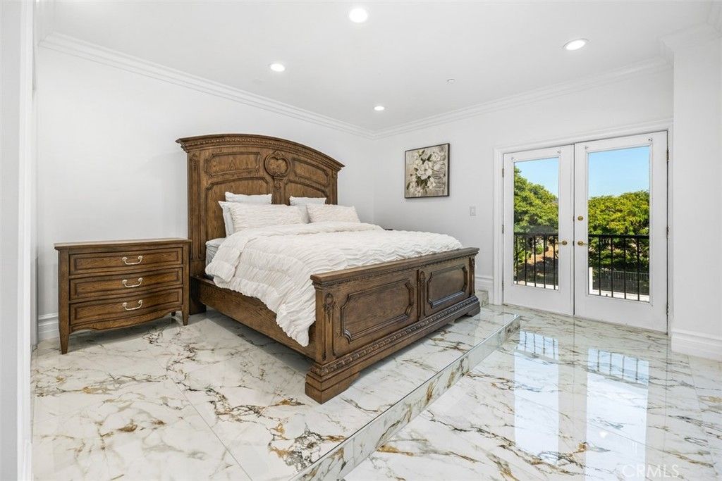 Bedroom, Interior, Marble, Recessed Lighting
