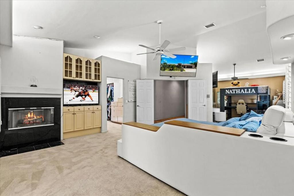 Fireplace, Interior, Living room, Recessed Lighting