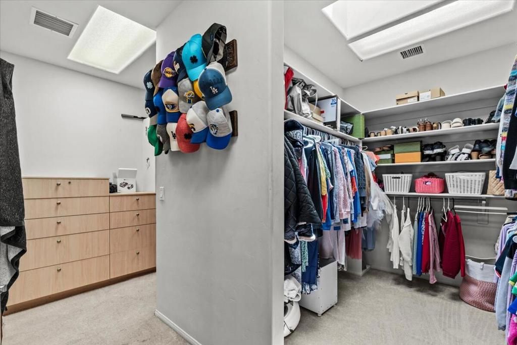 Interior, Walk-in Closets