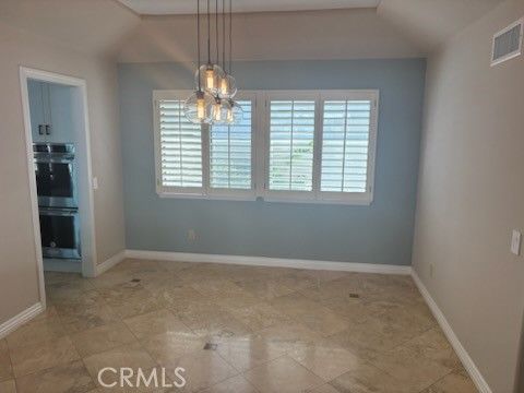 Empty room, Interior, Pendant Lights